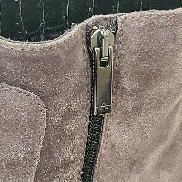 SOLD - Picture 9 of 11